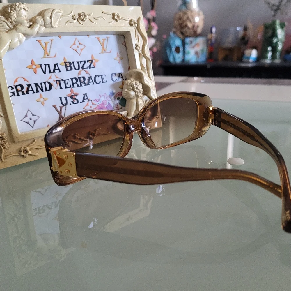 Louis Vuitton Soupcon GM Glitter Honey Sunglasses Z0003E FREE POSHMARK AUTHENTIC - Picture 2 of 9